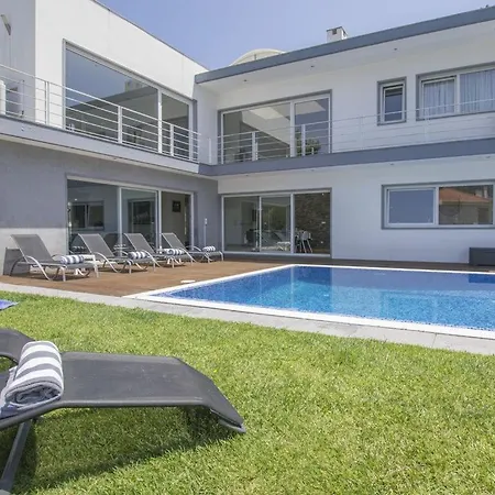 Caldas Prata - Extraordinary 5 Bedroom In Aroeira - Air Conditioning - Pool Table