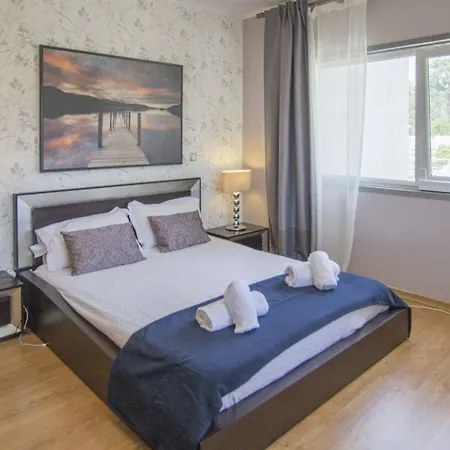 Caldas Prata - Extraordinary 5 Bedroom In Aroeira - Air Conditioning - Pool Table ヴィラ