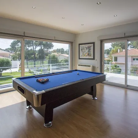 Caldas Prata - Extraordinary 5 Bedroom In Aroeira - Air Conditioning - Pool Table ヴィラ