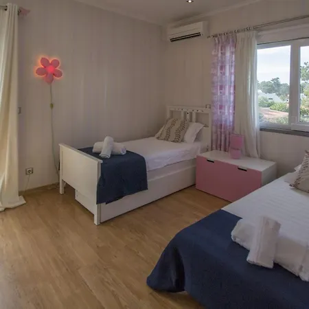 Caldas Prata - Extraordinary 5 Bedroom In Aroeira - Air Conditioning - Pool Table コロイオス